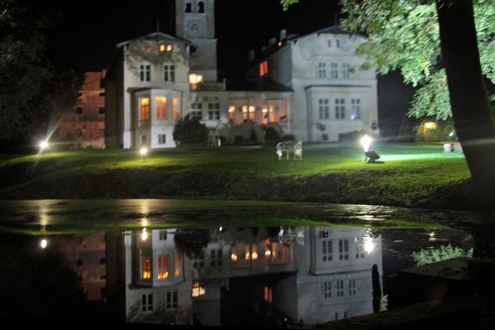 Agroturystyka "Palac W Janowie" Dış mekan fotoğraf